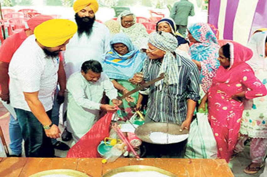 ਤੁਸੀਂ ਆਓ&hellip;! ਝੋਲੇ ਵੀ ਸਾਡੇ, ਖੰਡ ਵੀ ਸਾਡੀ
