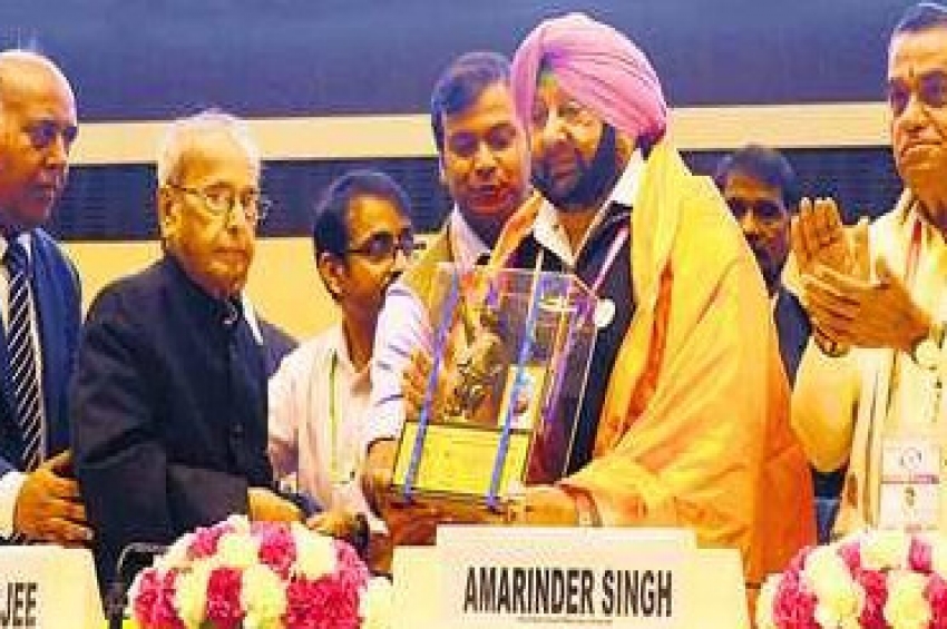 ਕੈਪਟਨ ਅਮਰਿੰਦਰ ਸਿੰਘ ਨੂੰ ਮਿਲਿਆ &lsquo;ਆਦਰਸ਼ ਮੁੱਖ ਮੰਤਰੀ&rsquo; ਪੁਰਸਕਾਰ