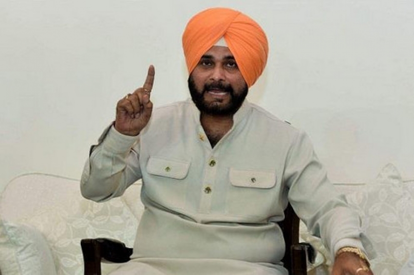 ਪੰਜਾਬ ਕਾਂਗਰਸ &rsquo;ਚ ਮਚੇ ਘਮਸਾਨ ਵਿਚਾਲੇ ਸਿੱਧੂ ਦਾ ਧਮਾਕਾ, ਕਿਹਾ ਪੰਜਾਬ ਦੇ ਅਸਲ ਮੁੱਦਿਆਂ &rsquo;ਤੇ ਕਰੋ ਗੱਲ