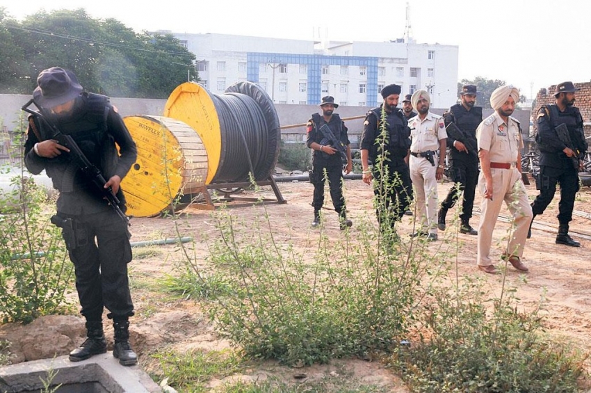 ਮੁਹਾਲੀ ਧਮਾਕਾ: ਐੱਨਆਈਏ ਟੀਮ ਮੌਕੇ &rsquo;ਤੇ ਪੁੱਜੀ