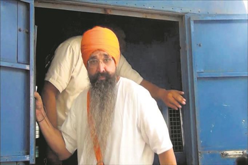 ਬੇਅੰਤ ਸਿੰਘ ਹੱਤਿਆ ਕਾਂਡ: ਰਾਜੋਆਣਾ ਦੀ ਮੌਤ ਦੀ ਸਜ਼ਾ ਨੂੰ ਉਮਰ ਕੈਦ &rsquo;ਚ ਤਬਦੀਲ ਕਰਨ ਸਬੰਧੀ ਅਰਜ਼ੀ &rsquo;ਤੇ ਜਵਾਬ ਨਾ ਦੇਣ ਤੋਂ ਸੁਪਰੀਮ ਕੋਰਟ ਖ਼ਫ਼ਾ