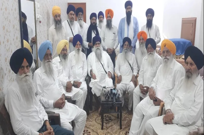ਦਮਦਮੀ ਟਕਸਾਲ ਵੱਲੋਂ ਸੁਖਬੀਰ ਬਾਦਲ ਦੀ ਰਿਹਾਇਸ਼ &rsquo;ਤੇ ਦਿੱਤੇ ਜਾਣ ਵਾਲਾ ਧਰਨਾ ਮੁਲਤਵੀ