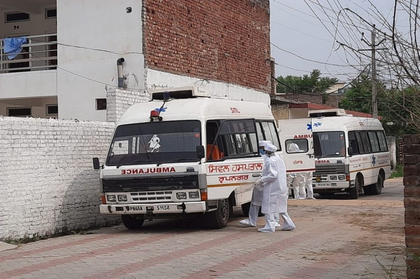 ਸ੍ਰੀ ਆਨੰਦਪੁਰ ਸਾਹਿਬ ਦੇ ਇਕਾਂਤਵਾਸ ਵਿੱਚ ਰੱਖੇ 21 ਸ਼ਰਧਾਲੂਆਂ &lsquo;ਚੋਂ 9 ਪਾਜ਼ੇਟਿਵ